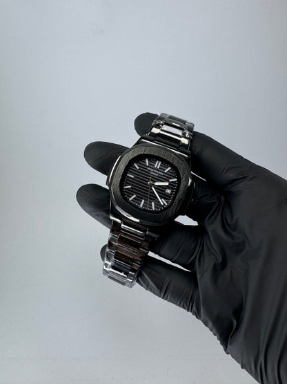 PP-BLACK TIMELESS WATCH THAT SHINES